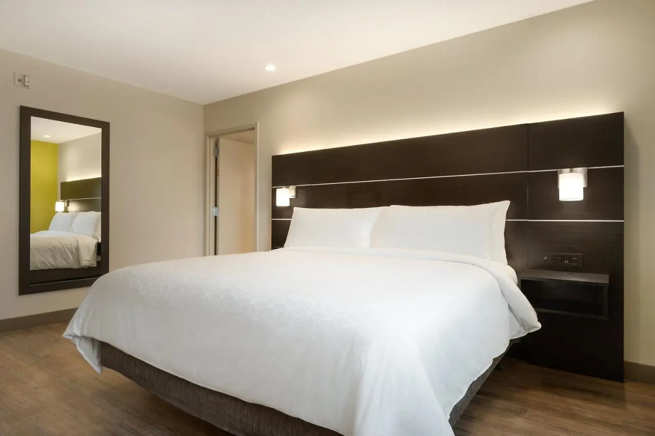 Holiday Inn Express - Jamaica - Jfk Airtrain - Nyc By Ihg New York Hotel